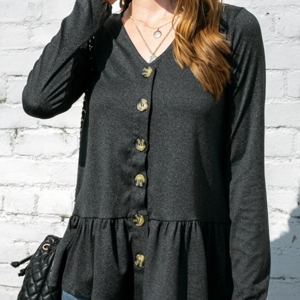 Women's Gray Button-Up Top - Picture 3 of 6